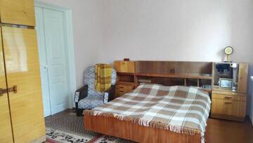 Фото Проживание в семье separate [ROOM] homestay in a [private house], facilities SHARED with owner г. Berdychiv 1